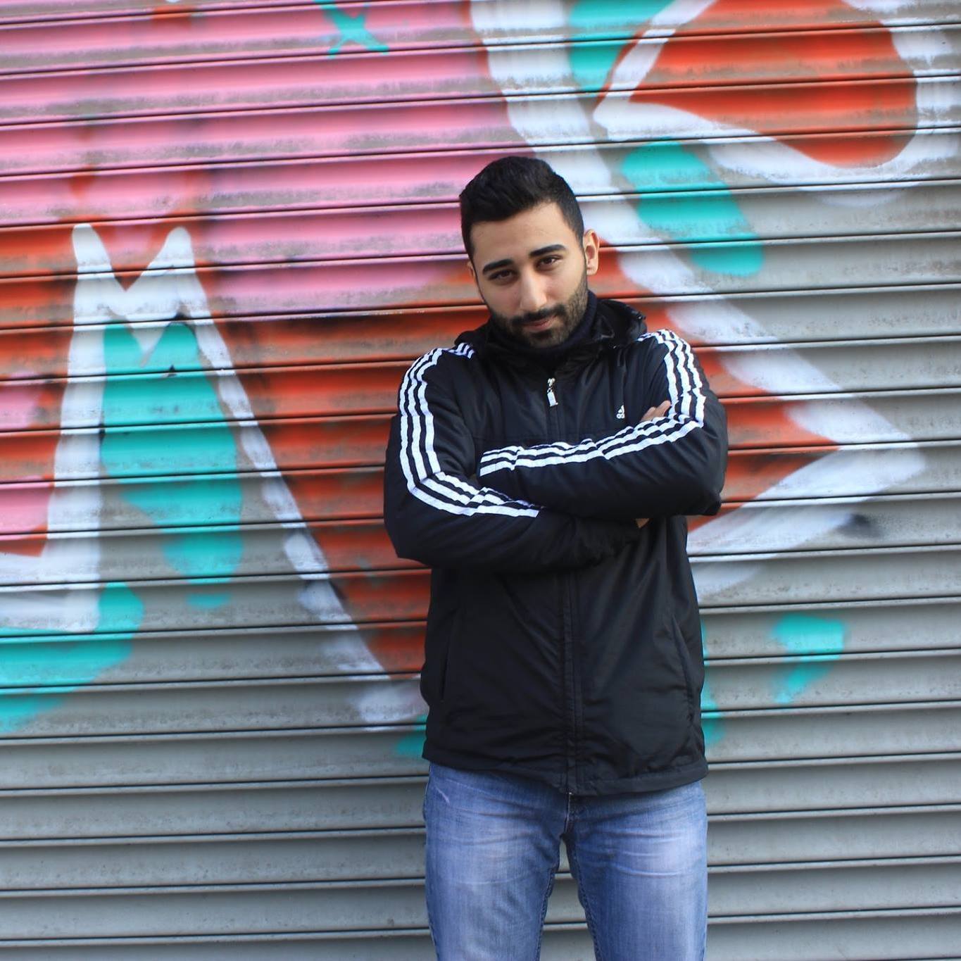 Yazılımcı Celal Mert Akın Müziğe Başladı