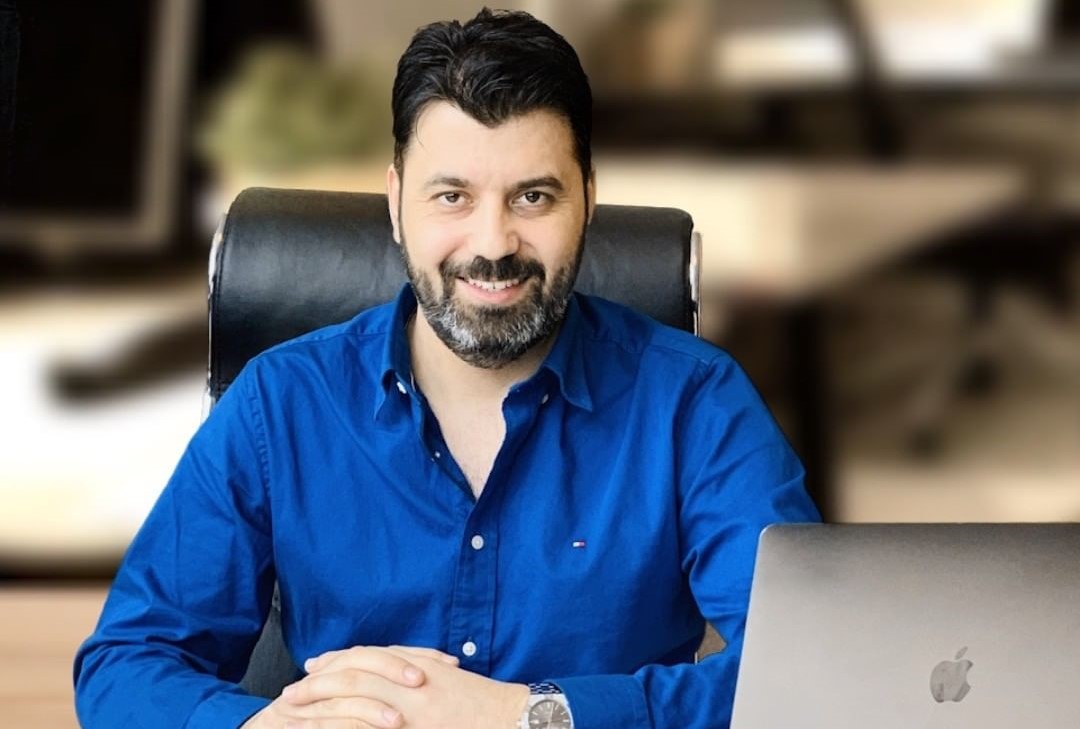 İsa Tozkar Kimdir? Nereli ve Kaç Yaşında? Ne İş Yapar? ESTHETICANA’nın Kurucusu İsa Tozkar’ı Tanıyalım