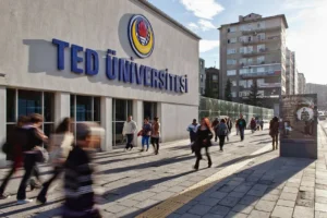 TEDÜ’den inme sonrası yeniden yürümeye yapay zekâ ve robotik destek